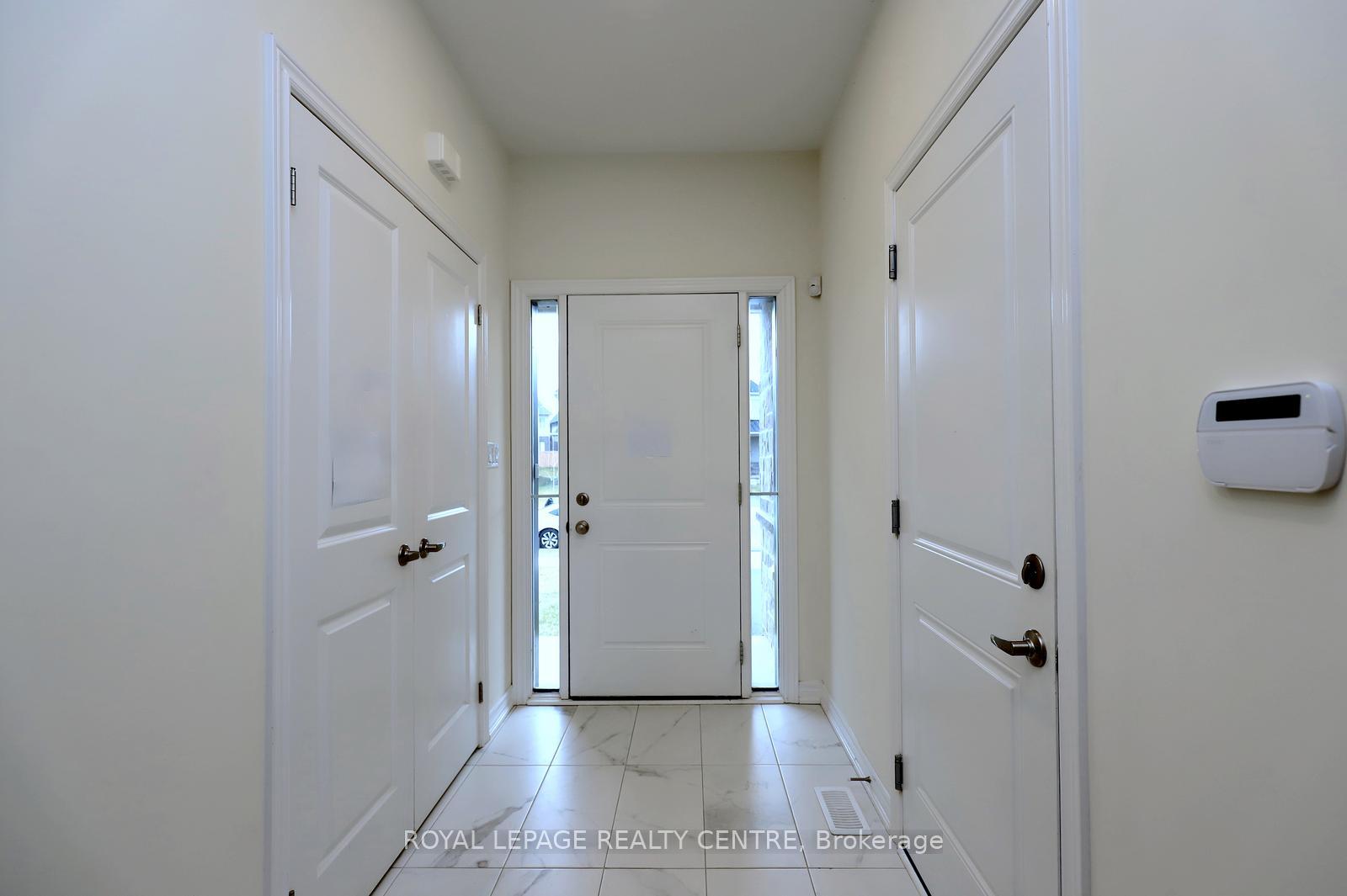 Photo 4 of 64 Genoa Drive, Hamilton, Ryckmans — HOMEH