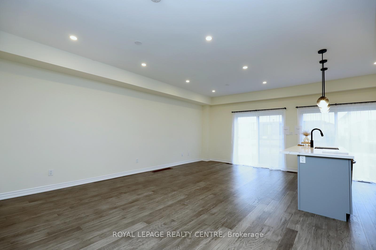 Photo 3 of 64 Genoa Drive, Hamilton, Ryckmans — HOMEH