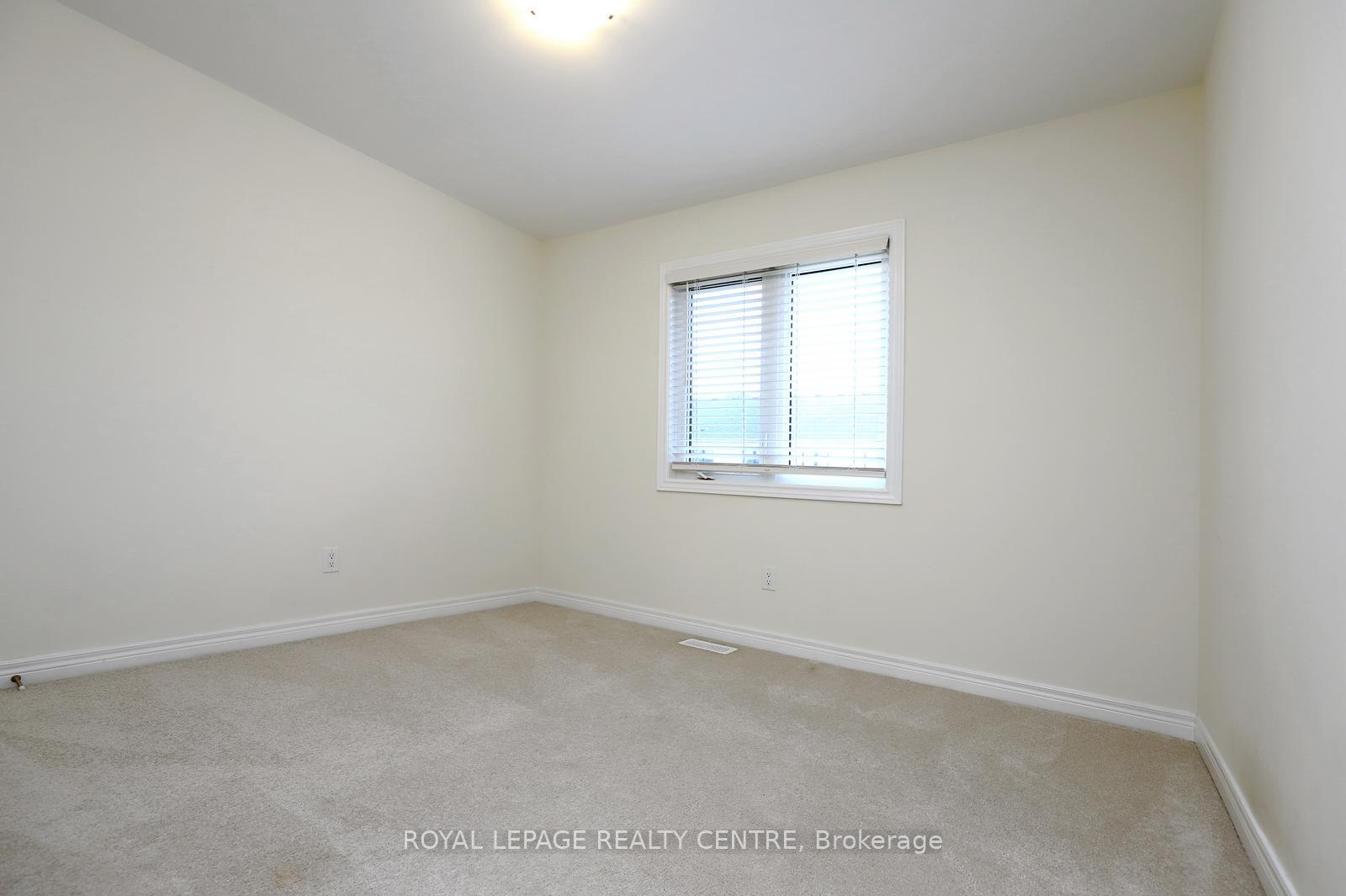 Photo 31 of 64 Genoa Drive, Hamilton, Ryckmans — HOMEH