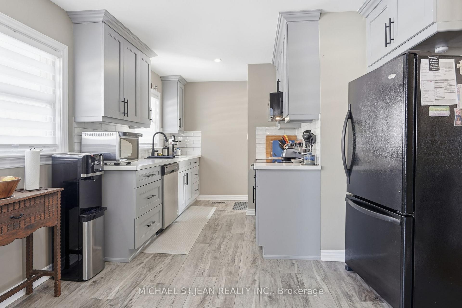 Photo 7 of 99 Forks Road, Welland, Dain City — HOMEH