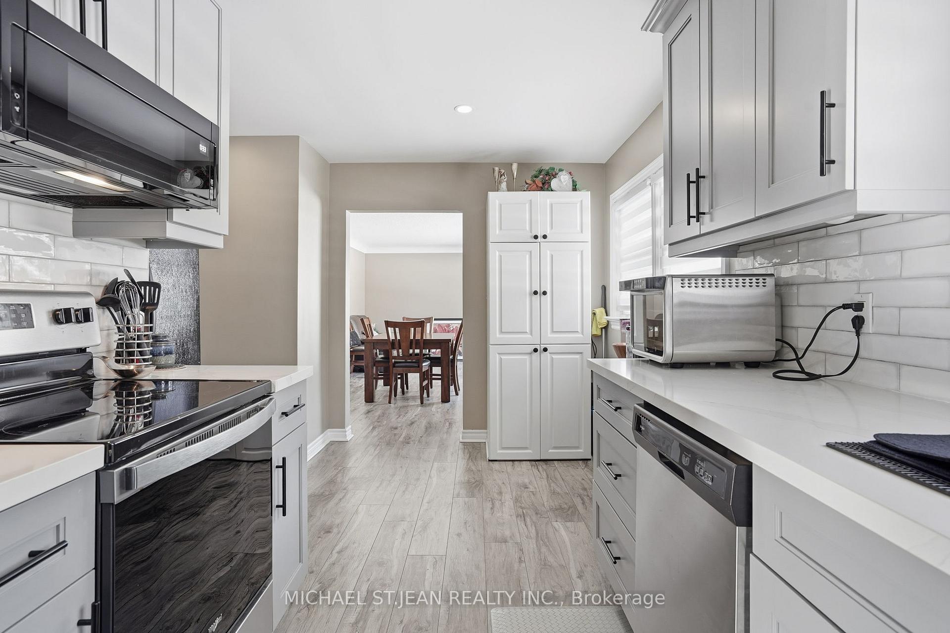 Photo 17 of 99 Forks Road, Welland, Dain City — HOMEH