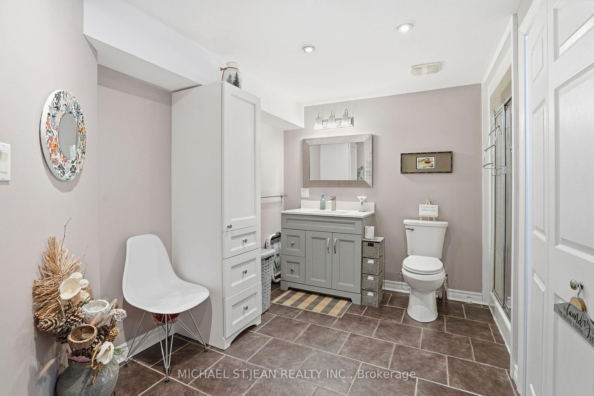 Photo 19 of 99 Forks Road, Welland, Dain City — HOMEH