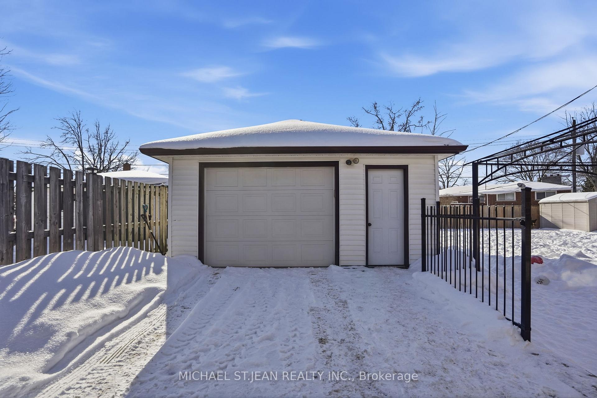 Photo 25 of 99 Forks Road, Welland, Dain City — HOMEH