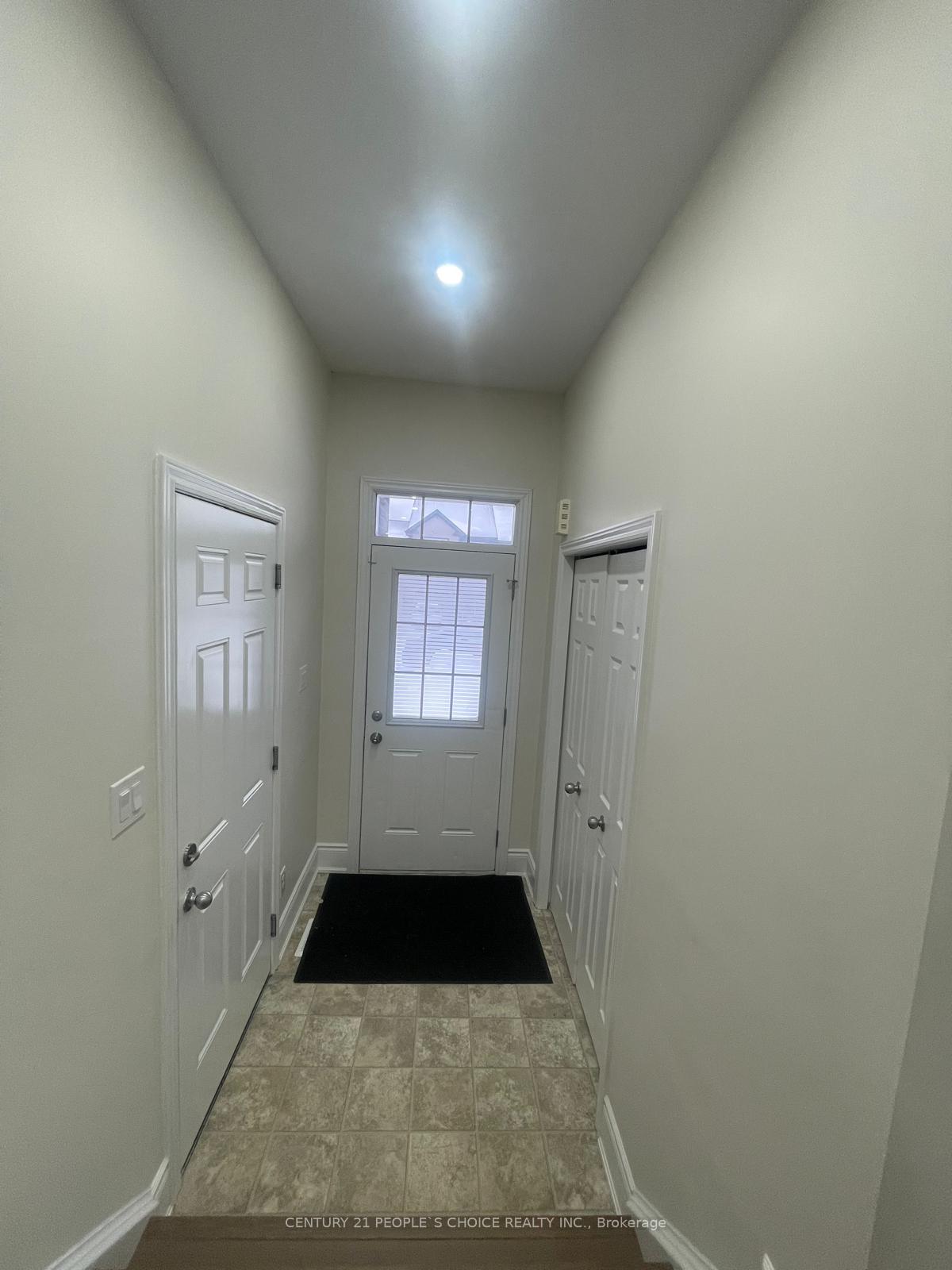 Photo 2 of 58 Renfrew Street, Kitchener — HOMEH