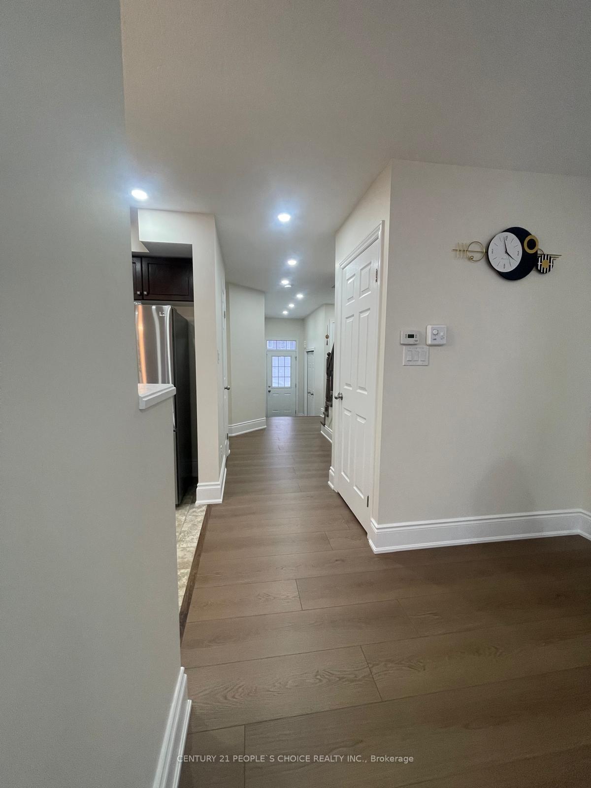 Photo 3 of 58 Renfrew Street, Kitchener — HOMEH