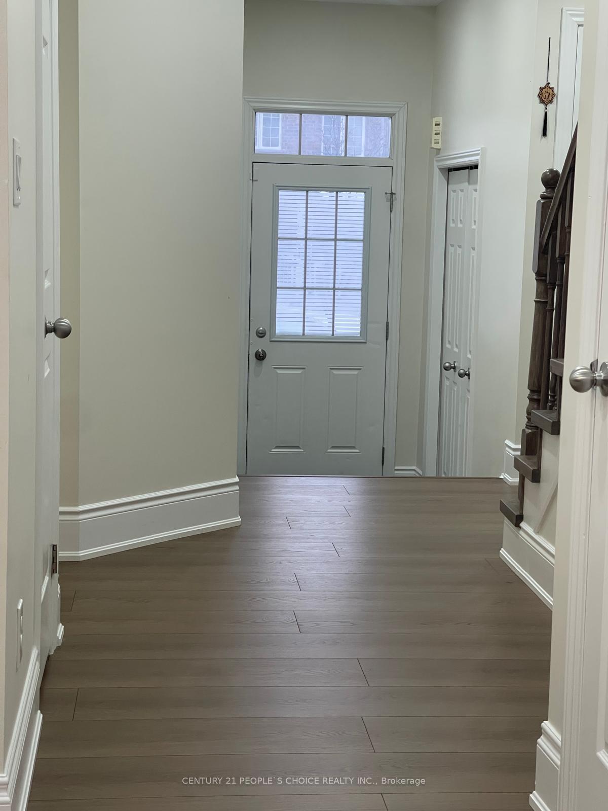 Photo 4 of 58 Renfrew Street, Kitchener — HOMEH