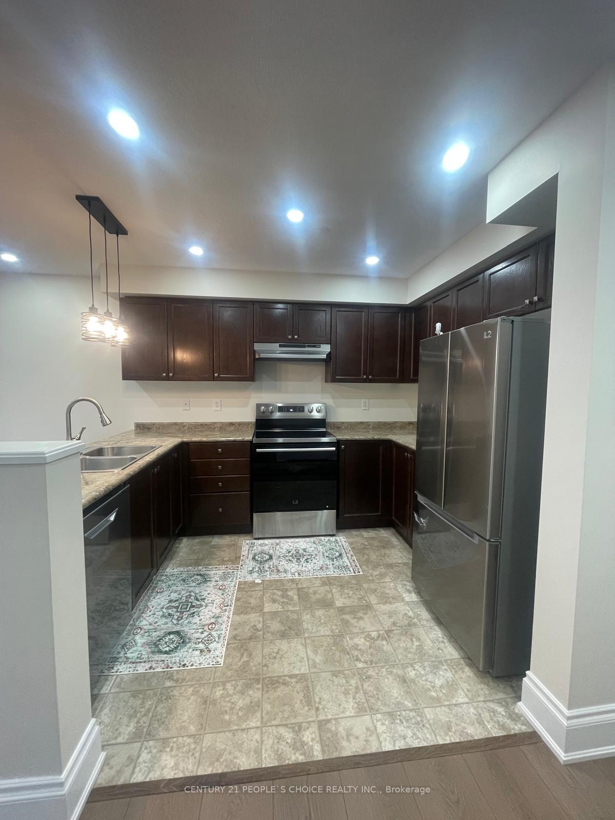 Photo 7 of 58 Renfrew Street, Kitchener — HOMEH