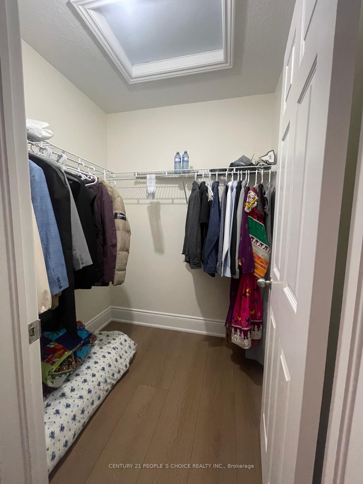 Photo 17 of 58 Renfrew Street, Kitchener — HOMEH