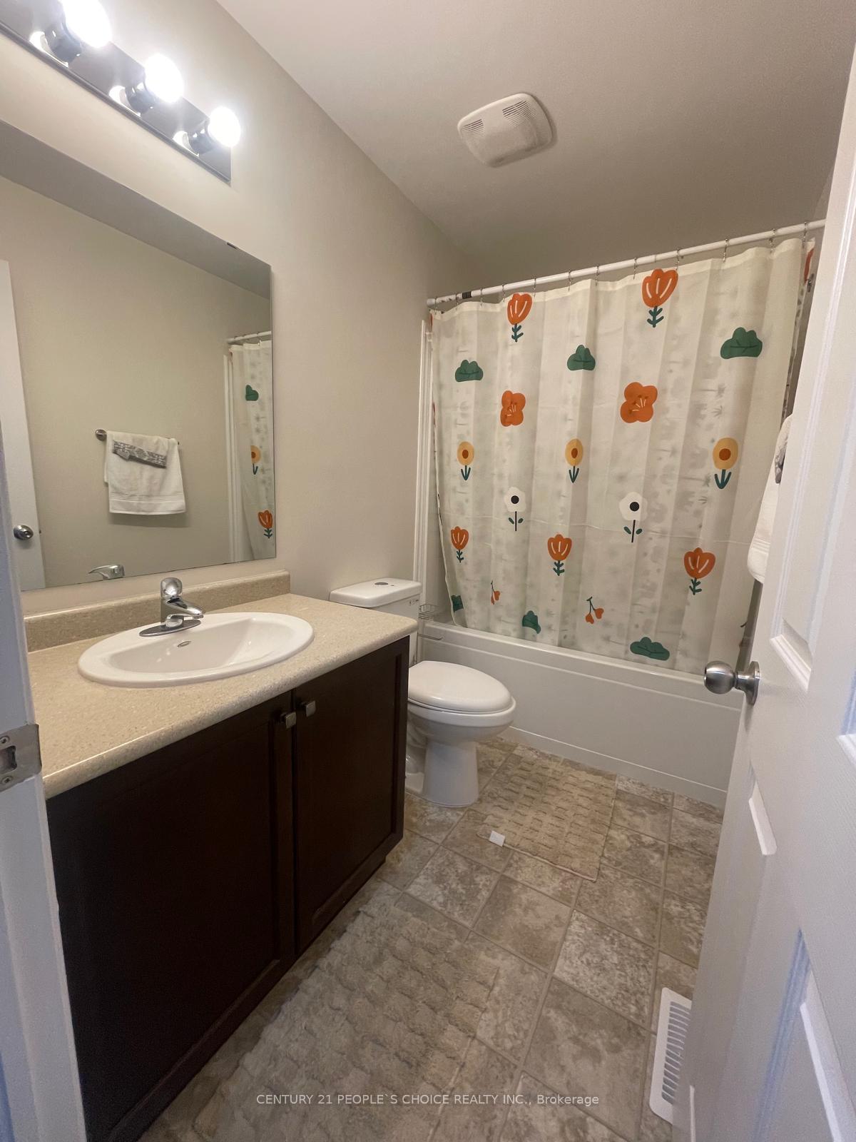 Photo 21 of 58 Renfrew Street, Kitchener — HOMEH