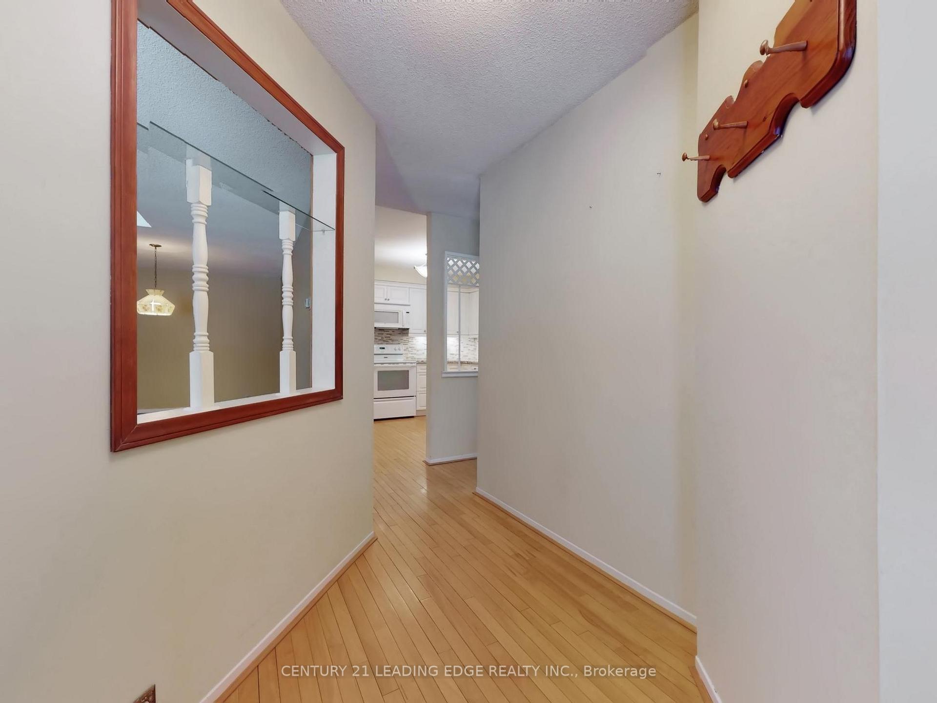 Photo 22 of 30 Madsen Crescent, Markham, Markville — HOMEH