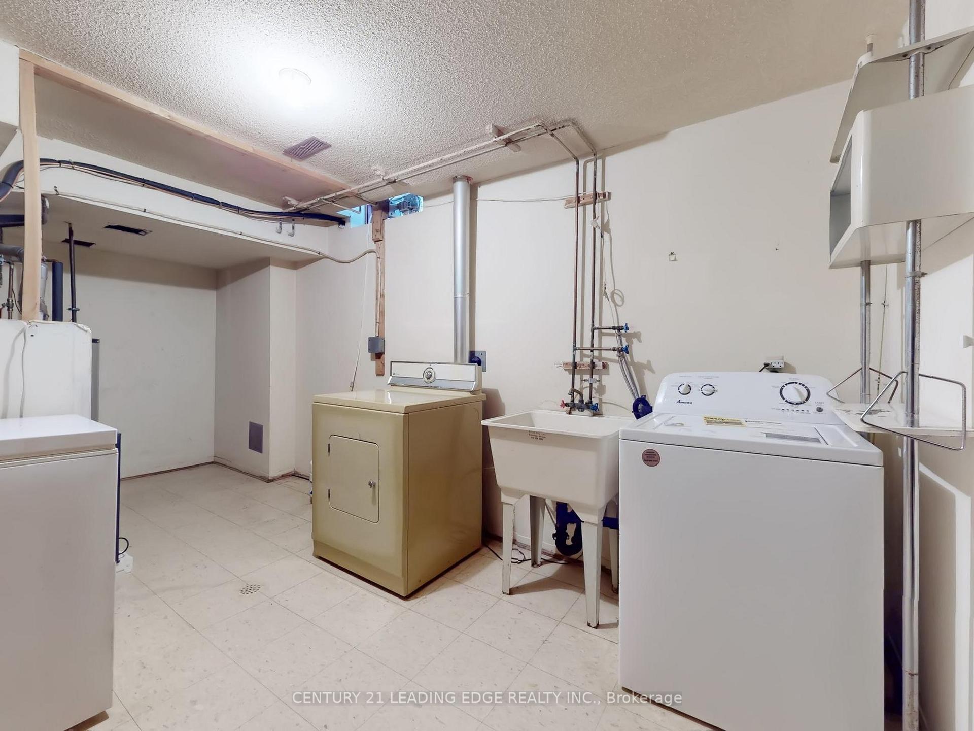 Photo 36 of 30 Madsen Crescent, Markham, Markville — HOMEH