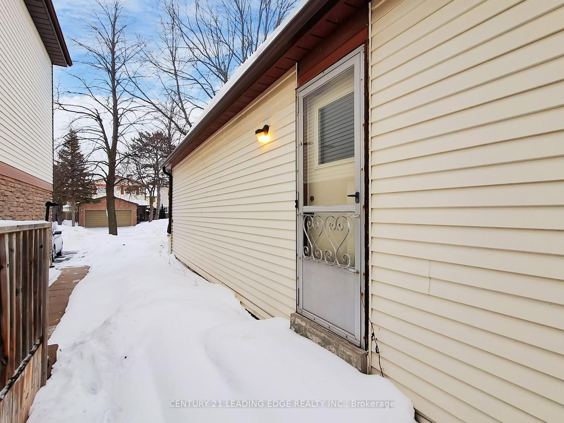 Photo 38 of 30 Madsen Crescent, Markham, Markville — HOMEH