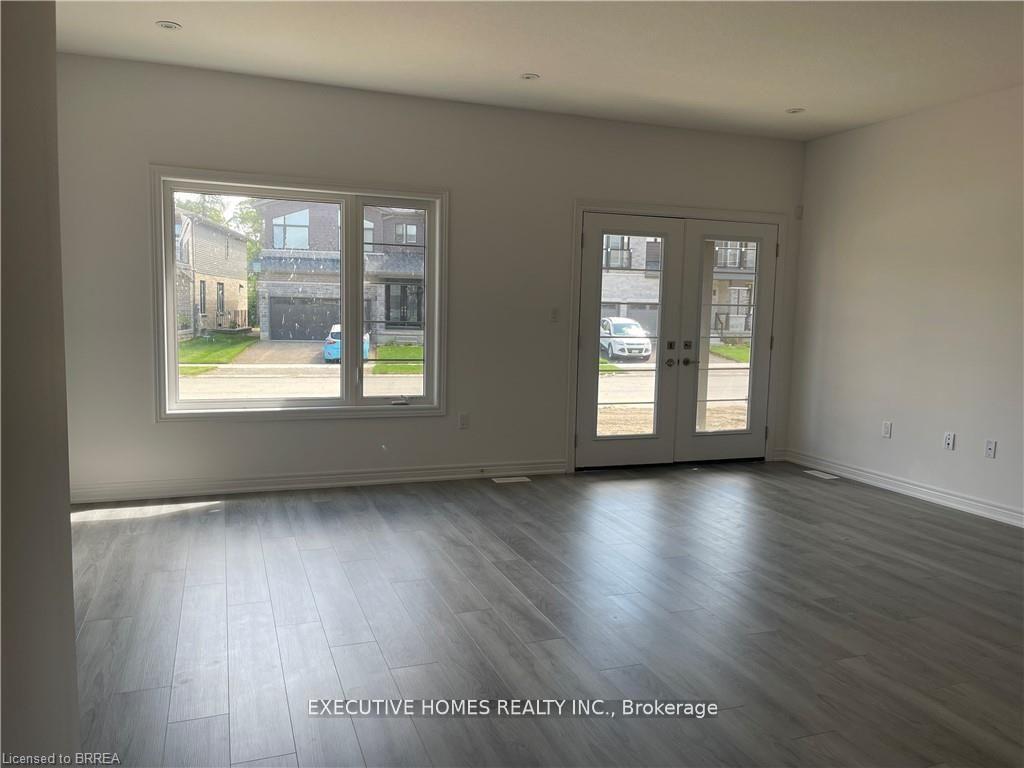 Photo 2 of Unit 100, 120 Court Drive, Brant, Paris — HOMEH