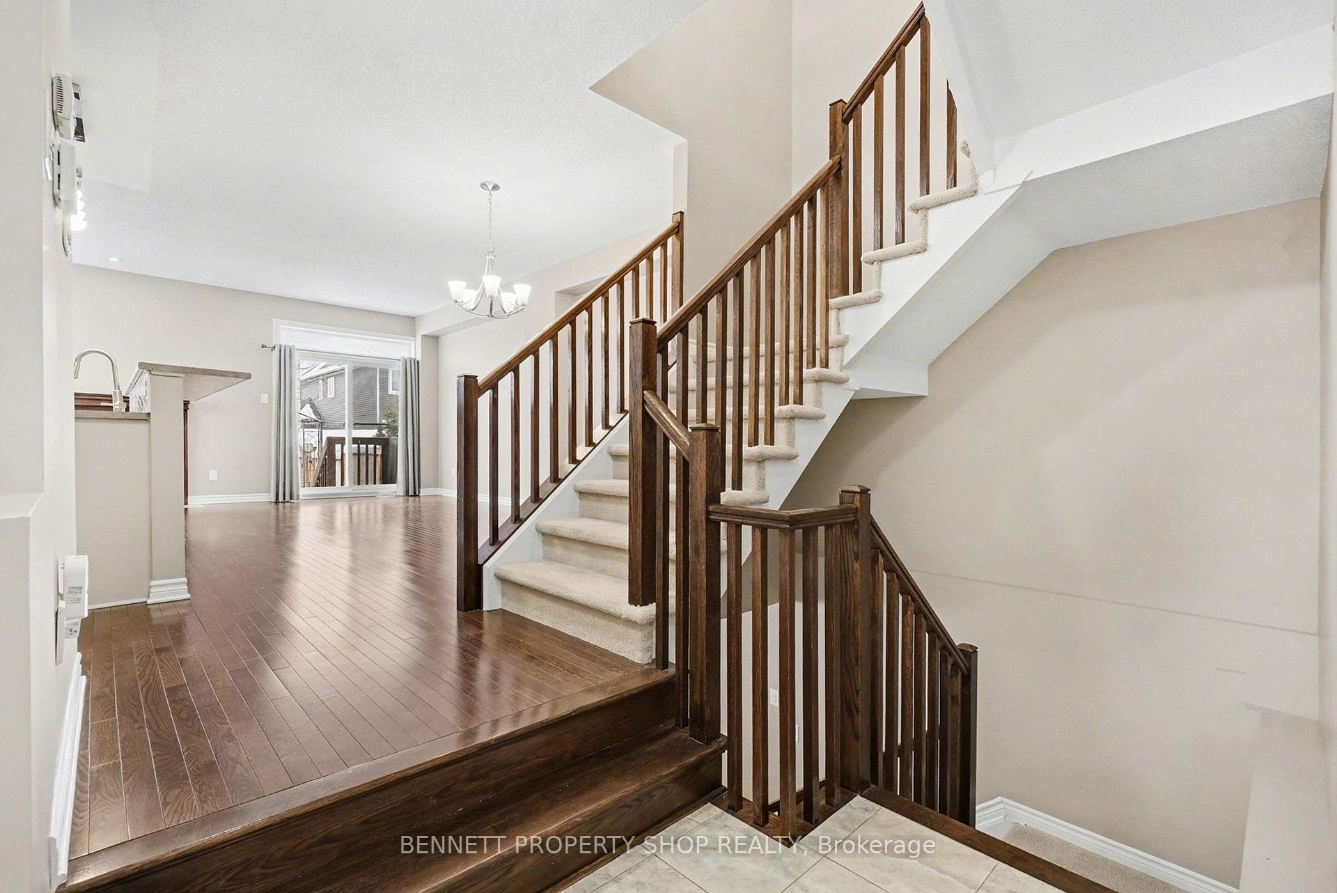 Photo 5 of 255 Mojave Crescent, Ottawa, Stittsville (North) — HOMEH