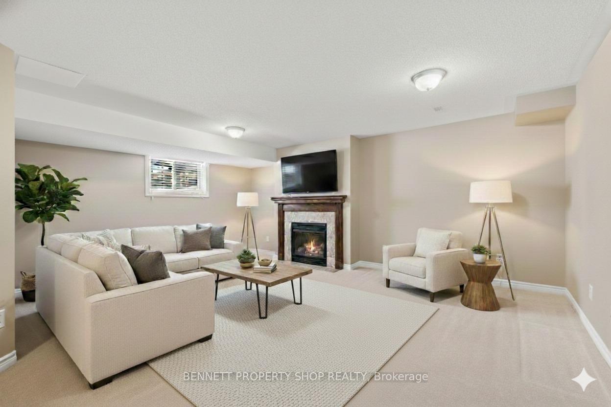 Photo 18 of 255 Mojave Crescent, Ottawa, Stittsville (North) — HOMEH