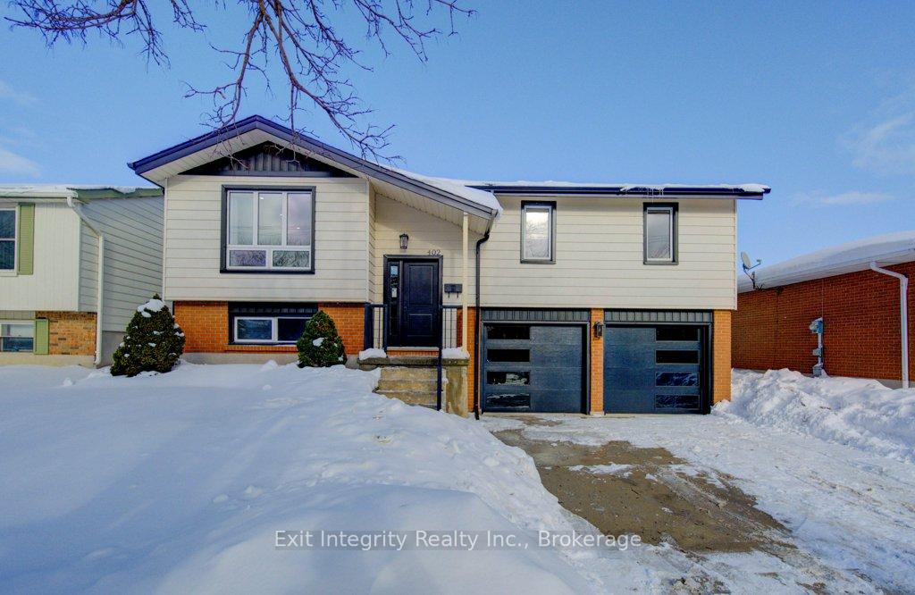 Photo 3 of 402 Heritage Drive, Kitchener — HOMEH