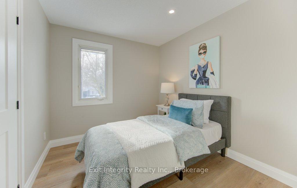 Photo 19 of 402 Heritage Drive, Kitchener — HOMEH