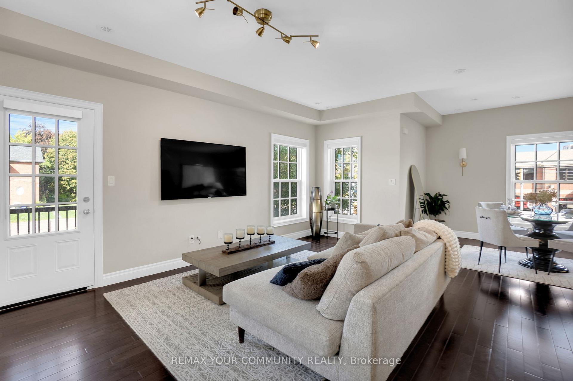 Photo 6 of Unit 8, 10060 Keele Street, Vaughan, Maple — HOMEH
