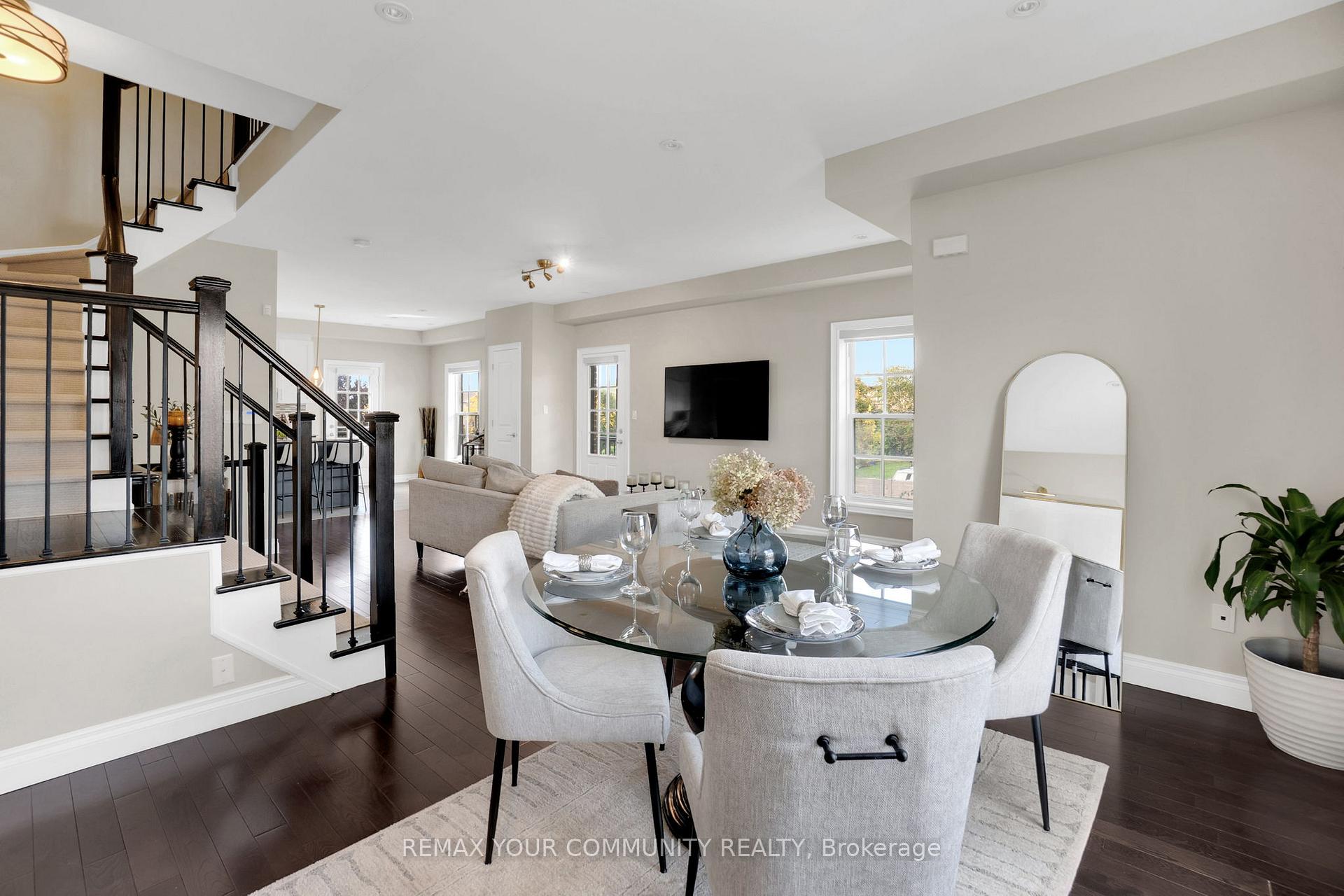 Photo 9 of Unit 8, 10060 Keele Street, Vaughan, Maple — HOMEH
