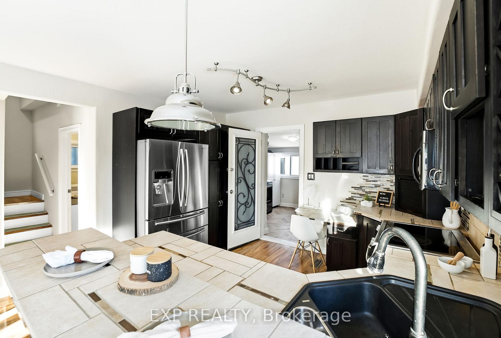 Photo 6 of 77 Westmount Street, Oshawa, Vanier — HOMEH