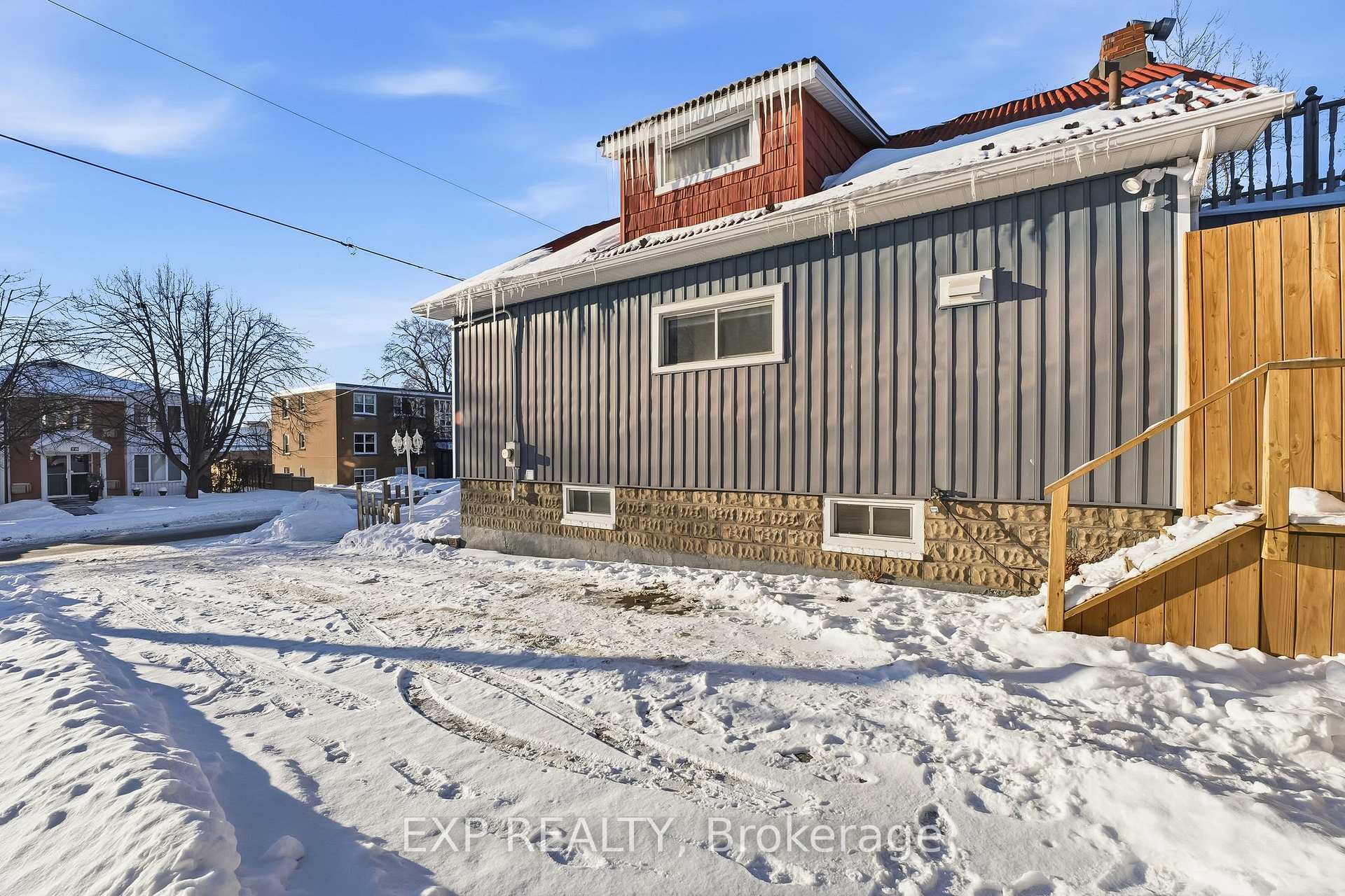 Photo 41 of 77 Westmount Street, Oshawa, Vanier — HOMEH