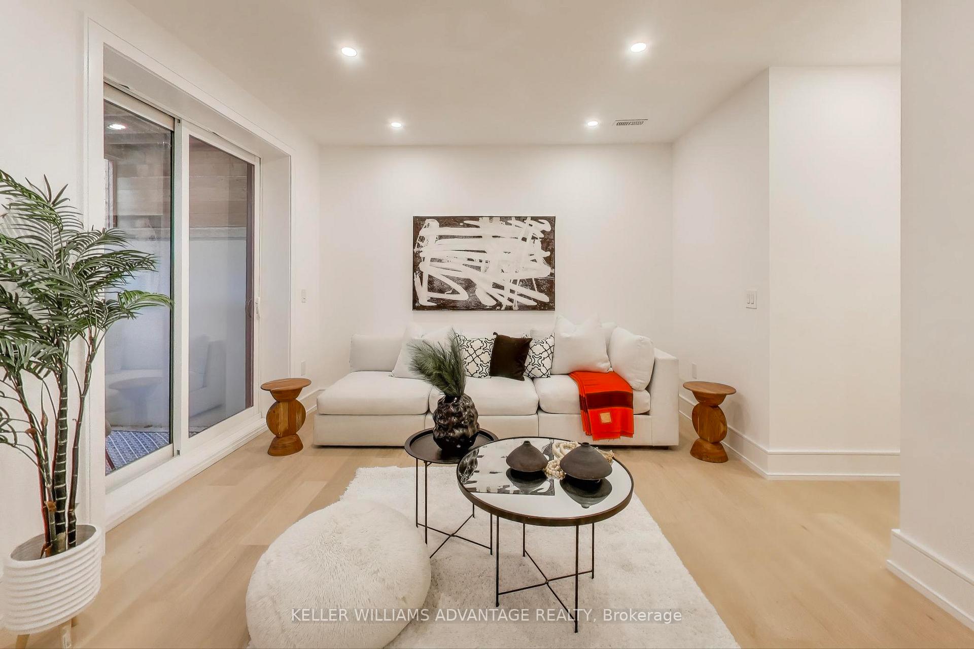 Photo 32 of 102 Yardley Avenue, Toronto, O'Connor-Parkview — HOMEH