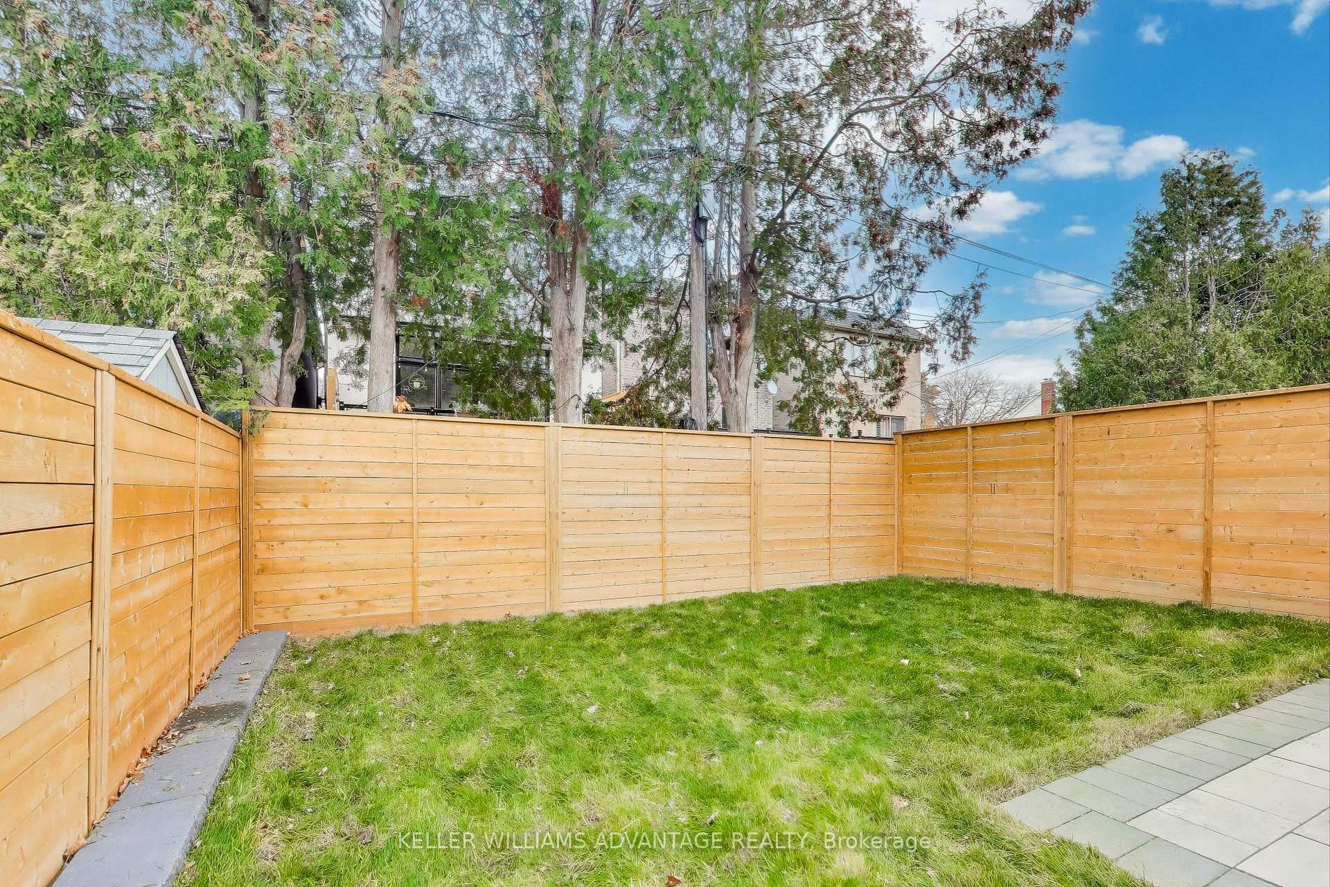 Photo 40 of 102 Yardley Avenue, Toronto, O'Connor-Parkview — HOMEH
