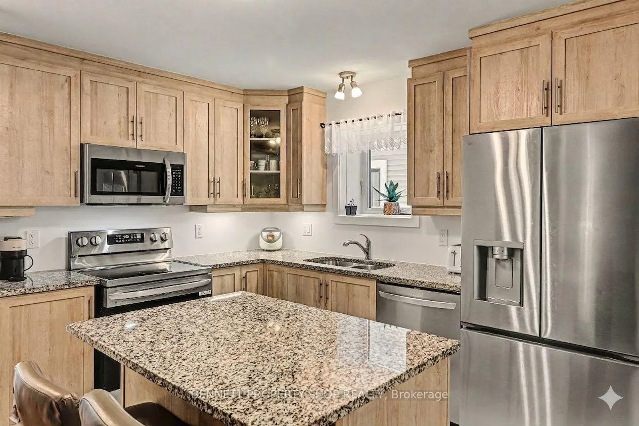 Photo 7 of Unit 702, 123 St Moritz Trail, Embrun — HOMEH