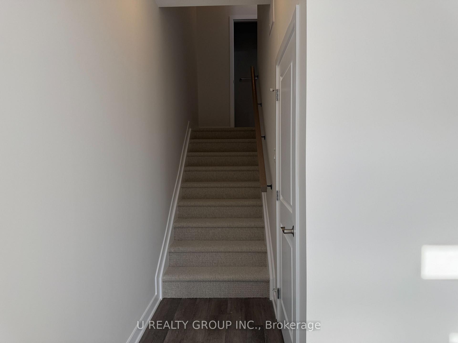 Photo 5 of 648 Corporal Private, Ottawa, Blossom Park/Kemp Park/Findlay Creek — HOMEH
