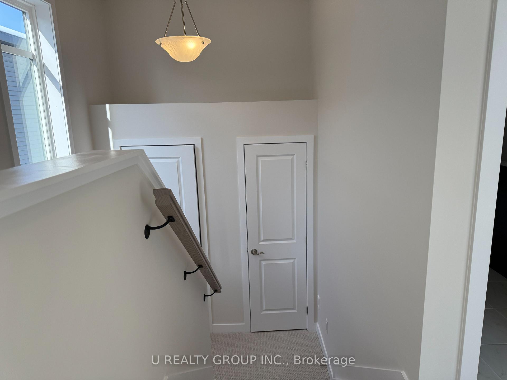 Photo 11 of 648 Corporal Private, Ottawa, Blossom Park/Kemp Park/Findlay Creek — HOMEH