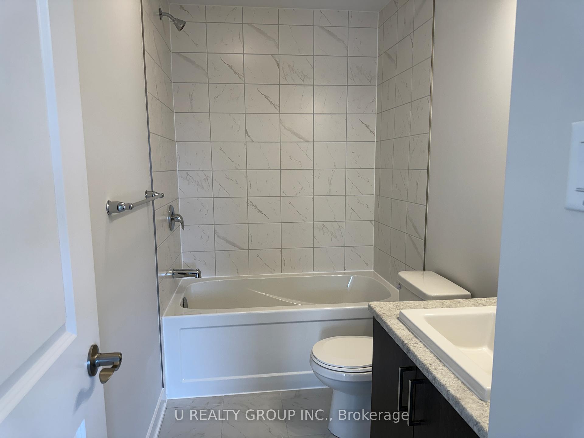 Photo 15 of 648 Corporal Private, Ottawa, Blossom Park/Kemp Park/Findlay Creek — HOMEH