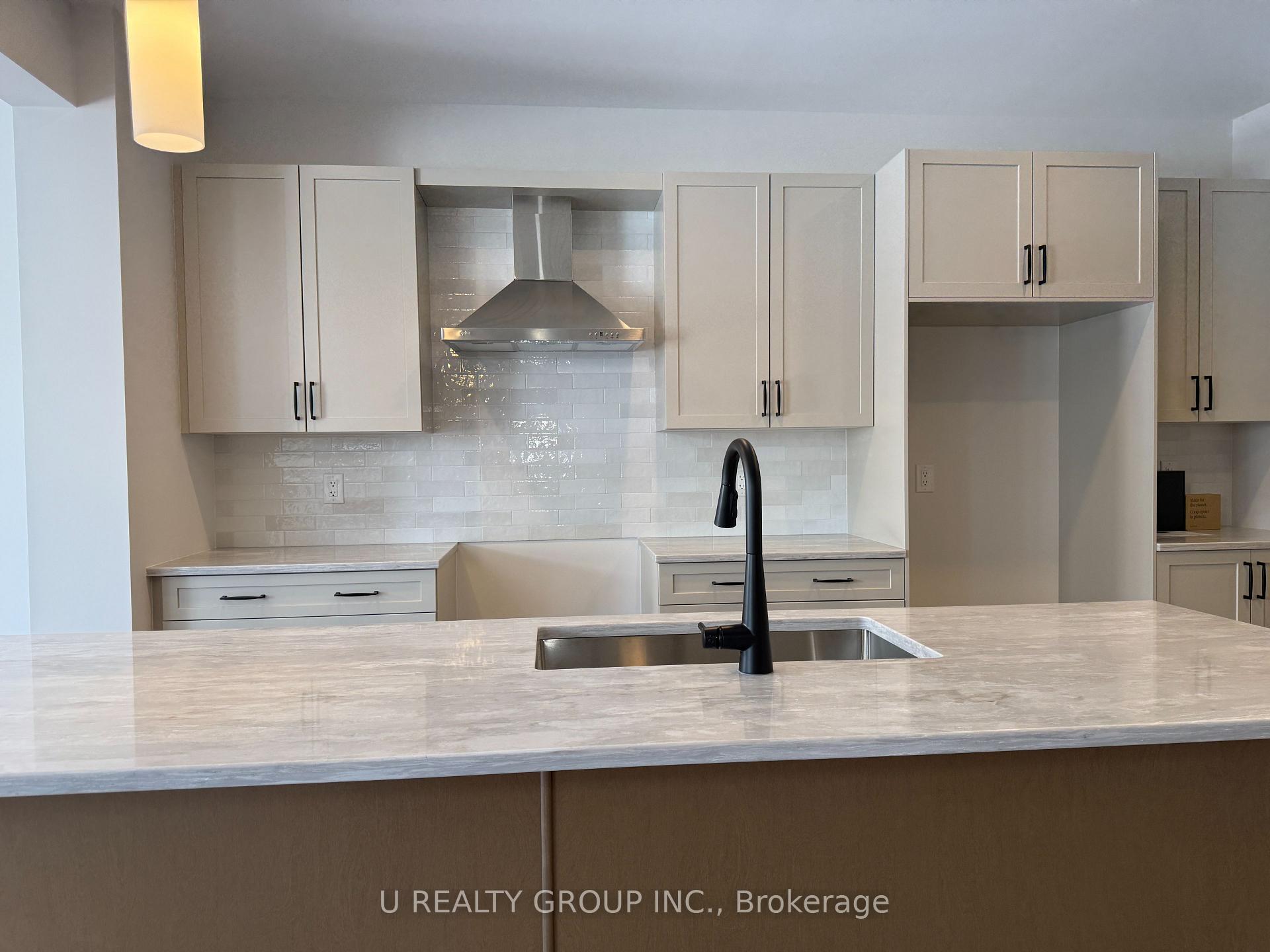 Photo 9 of 210 Ginebik Way, Ottawa, Blossom Park/Kemp Park/Findlay Creek — HOMEH