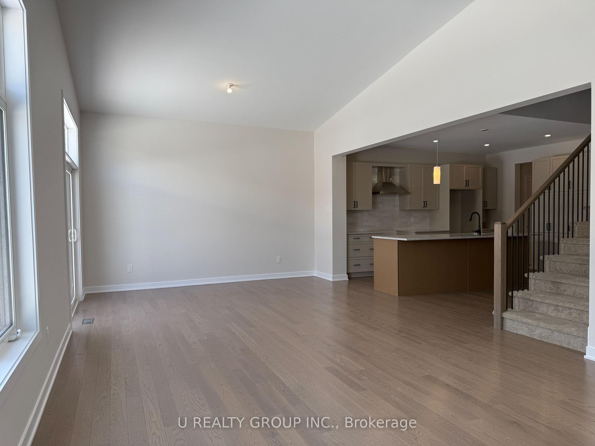 Photo 12 of 210 Ginebik Way, Ottawa, Blossom Park/Kemp Park/Findlay Creek — HOMEH