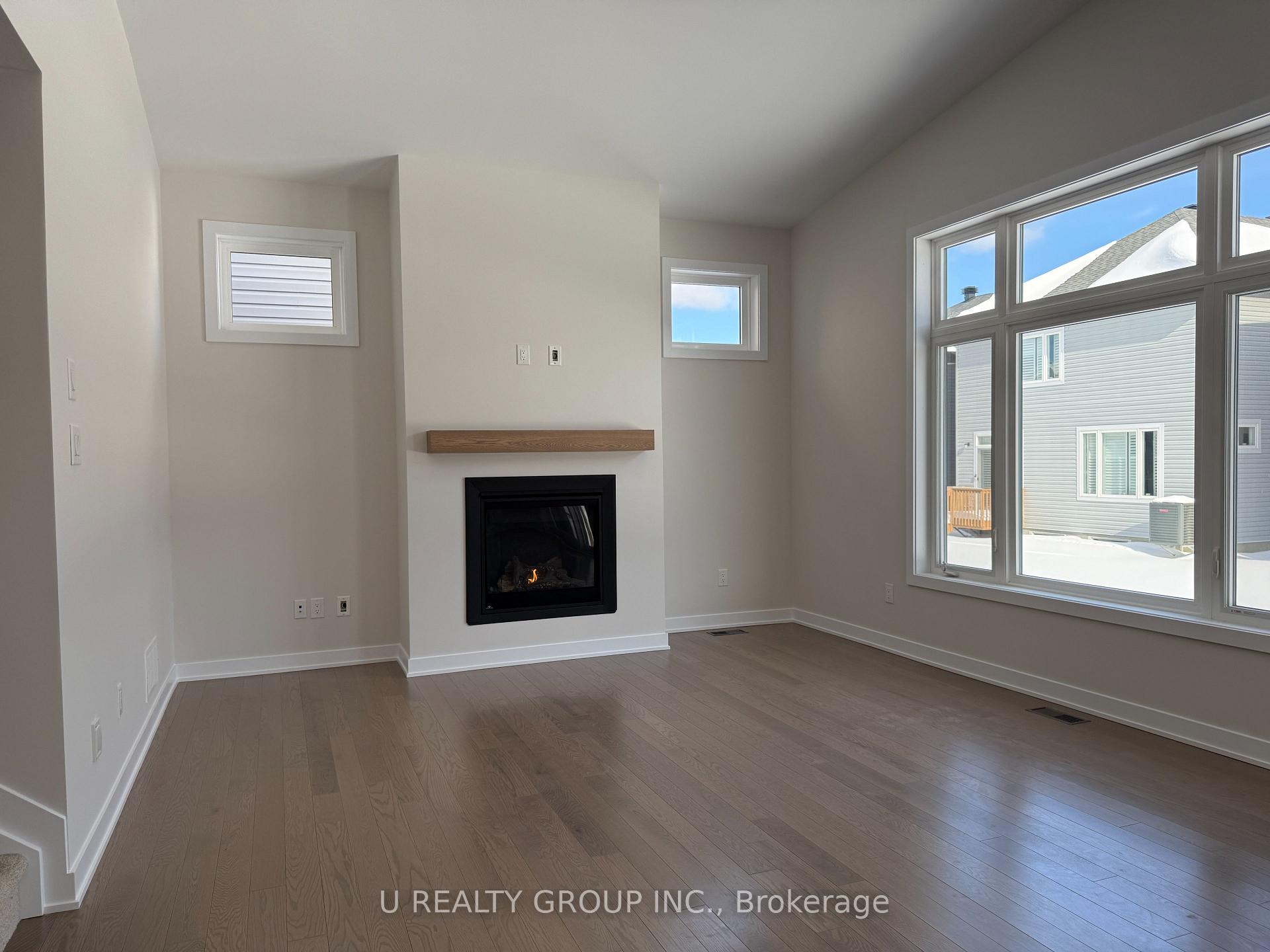 Photo 17 of 210 Ginebik Way, Ottawa, Blossom Park/Kemp Park/Findlay Creek — HOMEH