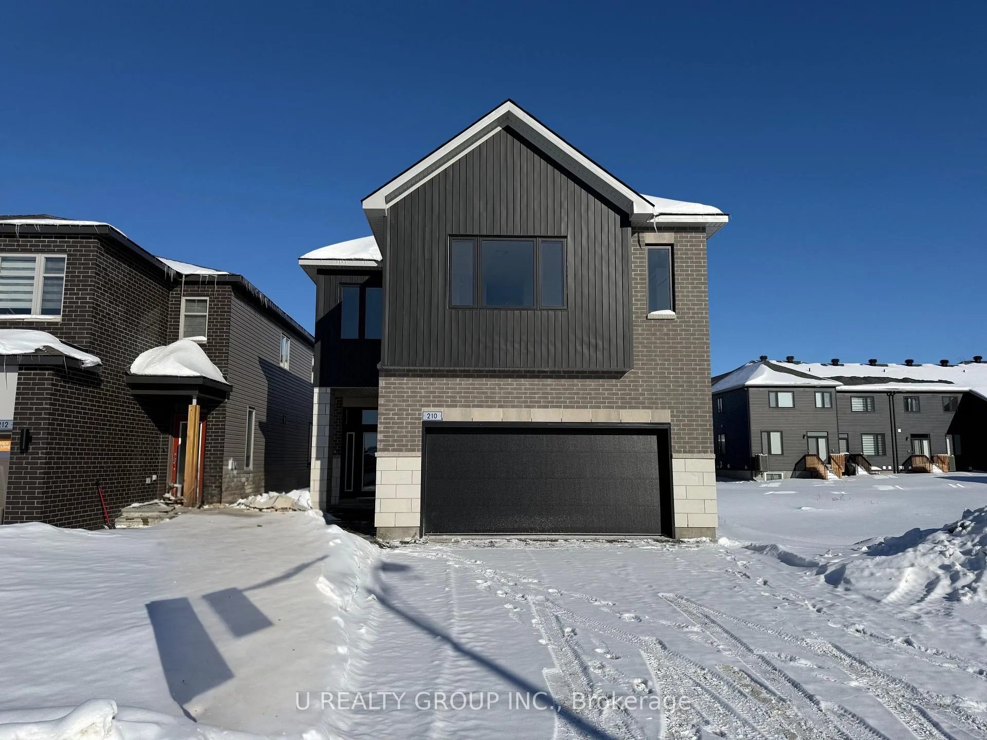 Photo 1 of 210 Ginebik Way, Ottawa, Blossom Park/Kemp Park/Findlay Creek — HOMEH