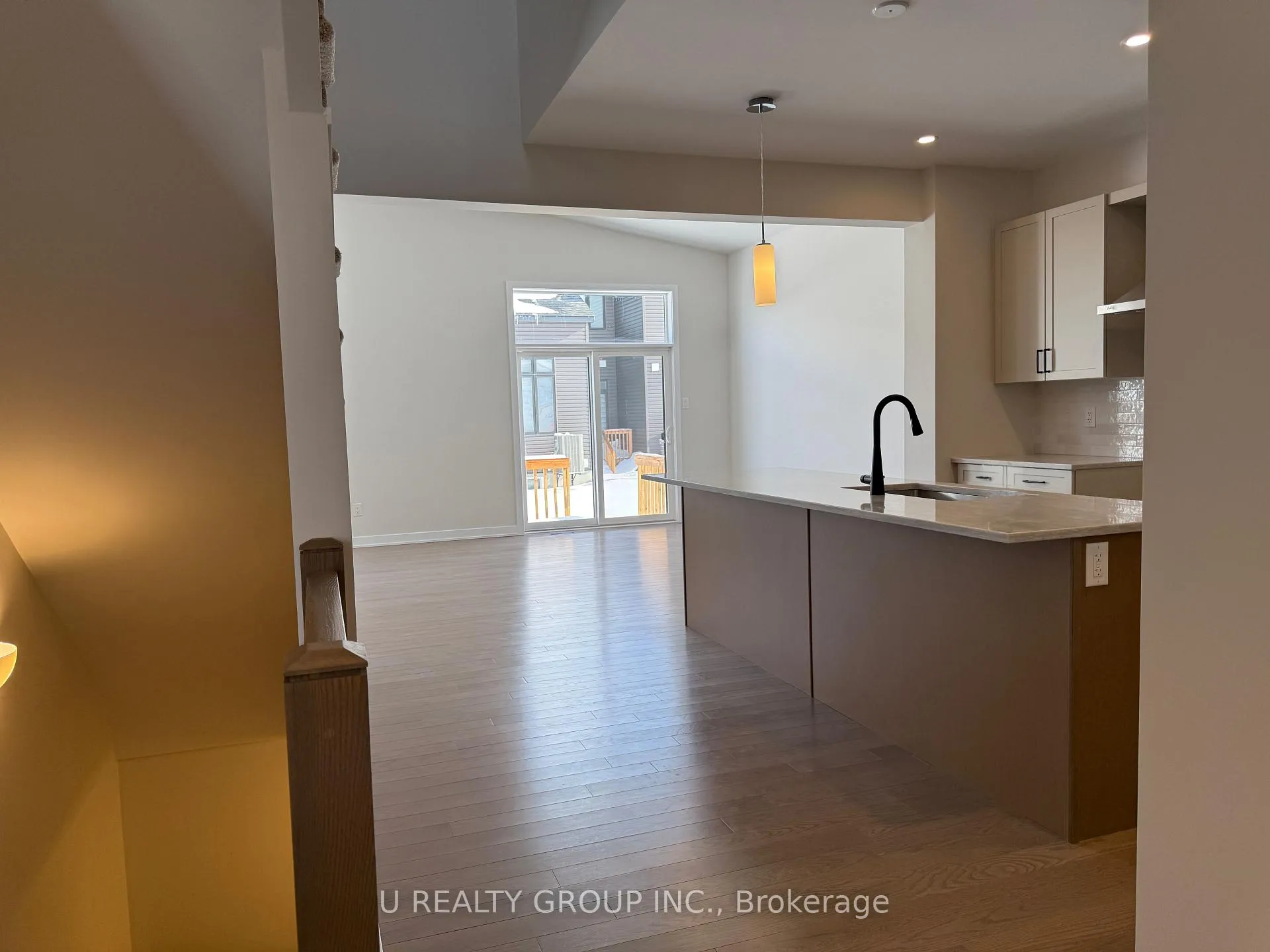 Photo 38 of 210 Ginebik Way, Ottawa, Blossom Park/Kemp Park/Findlay Creek — HOMEH