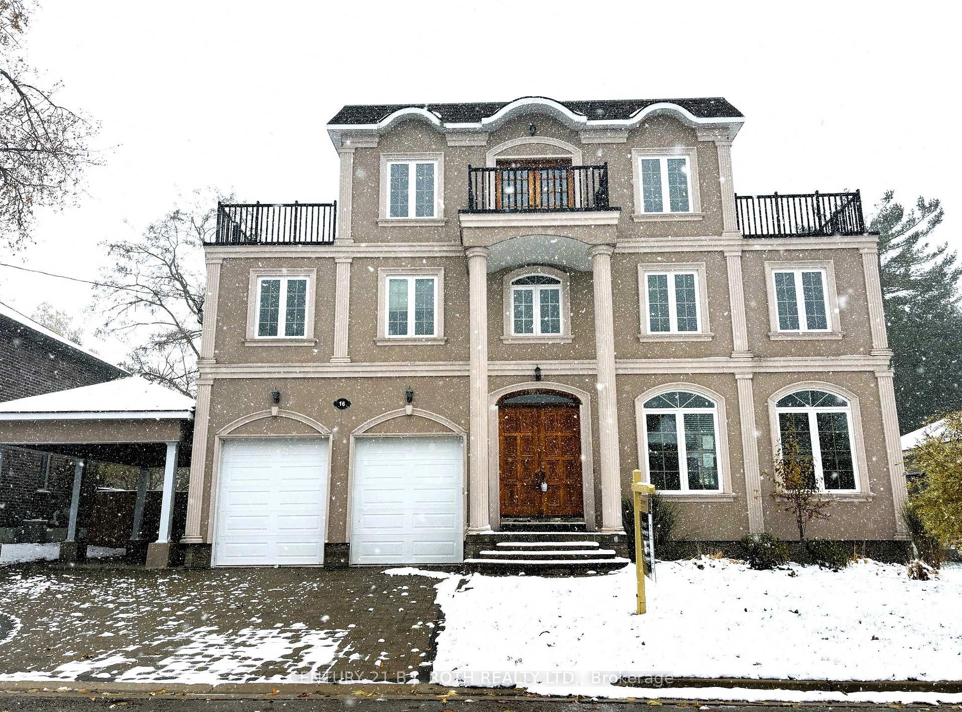 Photo 1 of 16 Gray Lane, Barrie, South Shore — HOMEH