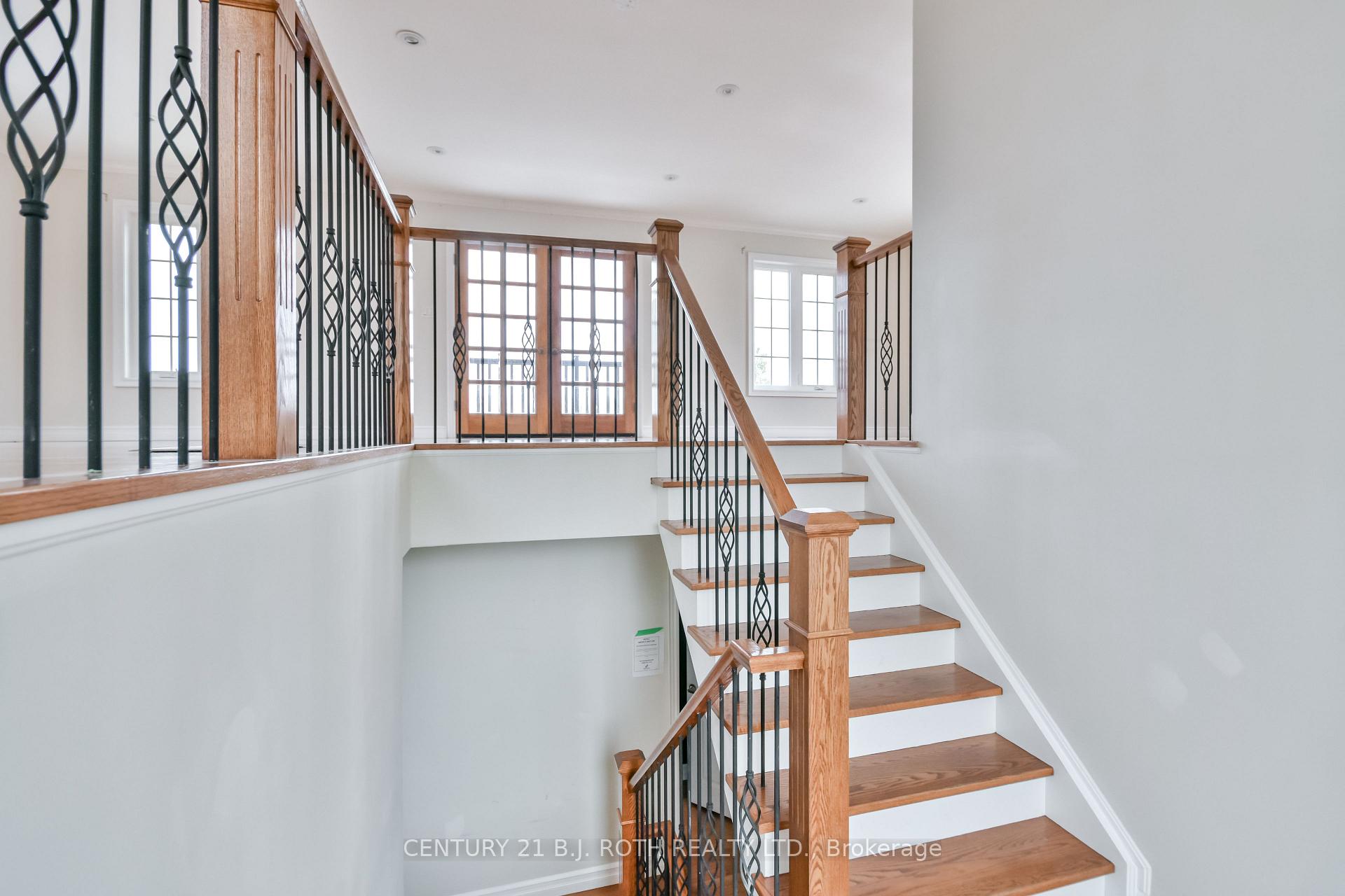 Photo 25 of 16 Gray Lane, Barrie, South Shore — HOMEH