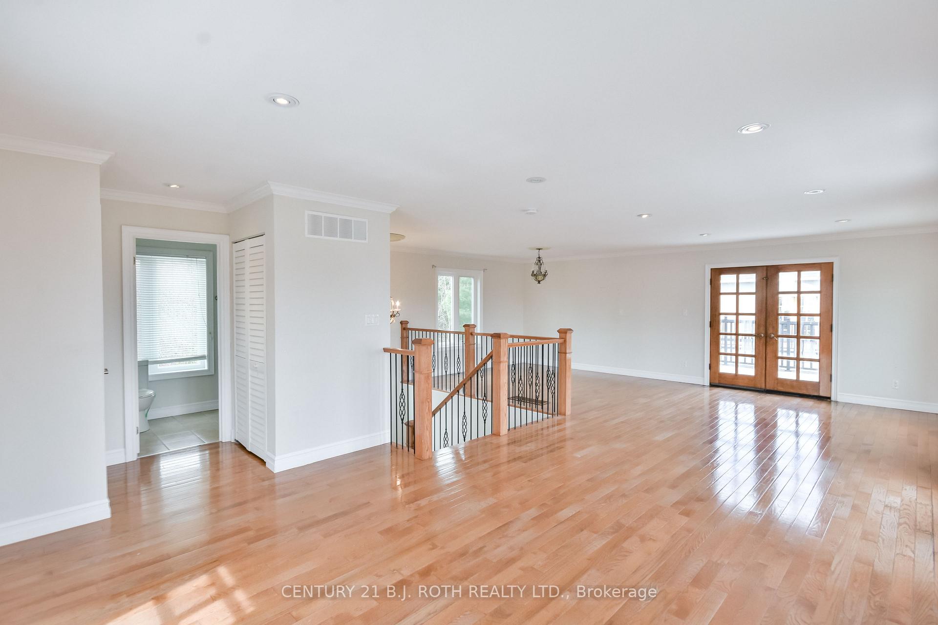 Photo 26 of 16 Gray Lane, Barrie, South Shore — HOMEH