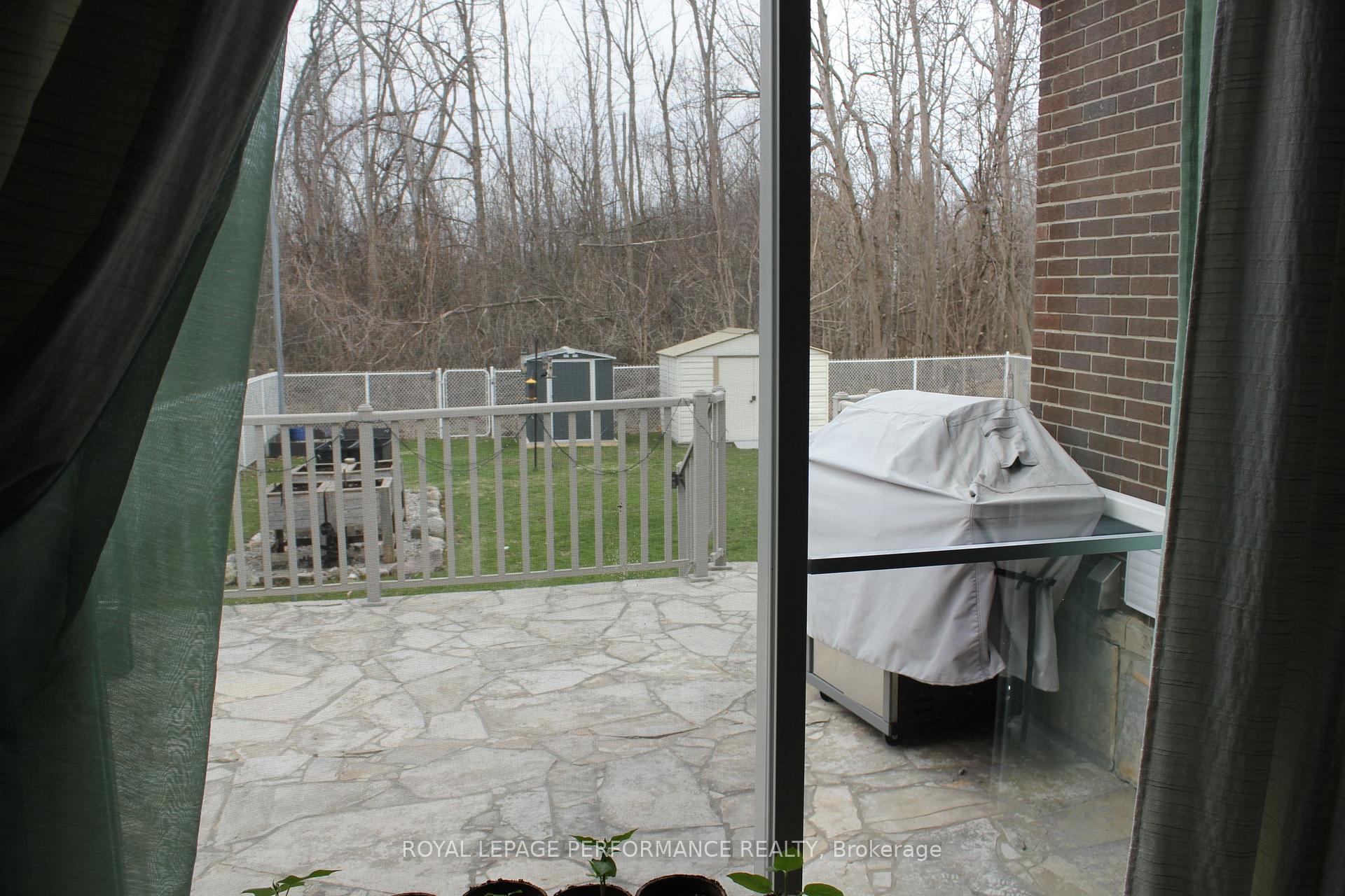Photo 6 of 3040 Johnston Avenue, Cornwall — HOMEH