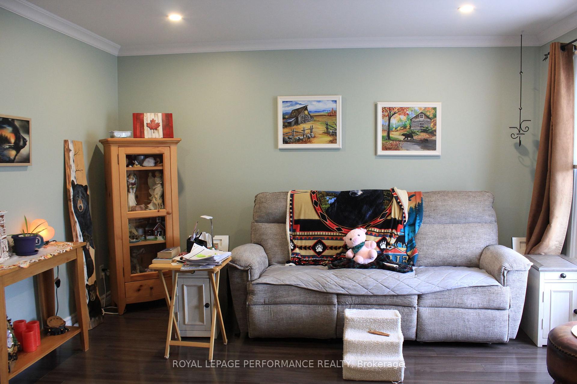 Photo 12 of 3040 Johnston Avenue, Cornwall — HOMEH