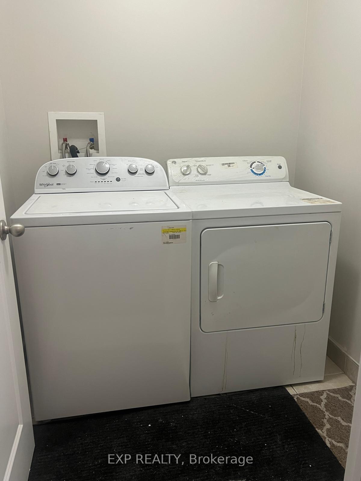 Photo 8 of Unit Upper, 10 Dufay Road, Brampton, Northwest Brampton — HOMEH