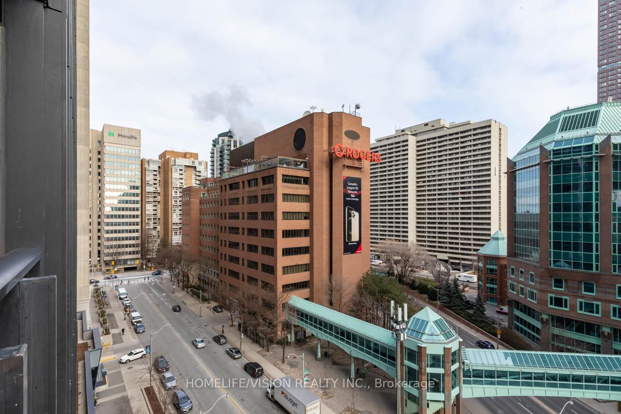 Photo 15 of Unit 1009, 110 Charles Street E, Toronto, Church-Yonge Corridor — HOMEH