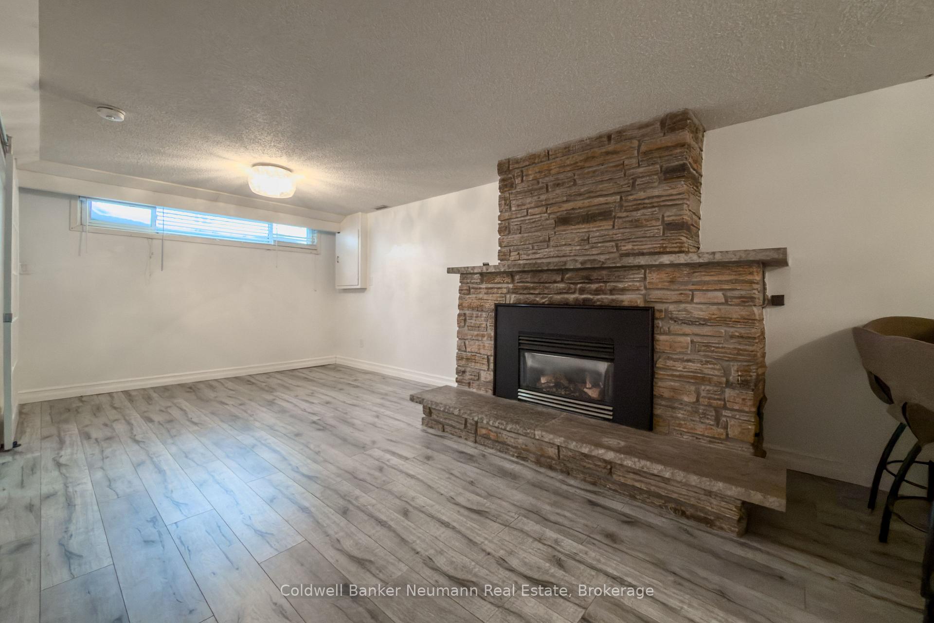 Photo 3 of Unit LOWER, 92 Brant Avenue, Guelph, Victoria North — HOMEH