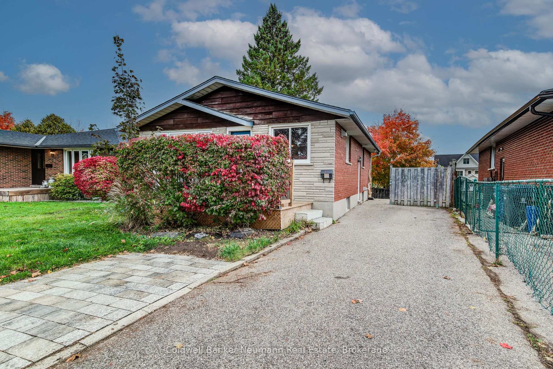 Photo 6 of Unit LOWER, 92 Brant Avenue, Guelph, Victoria North — HOMEH