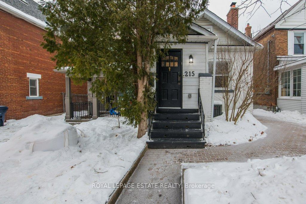 Front of 215 Pickering Street