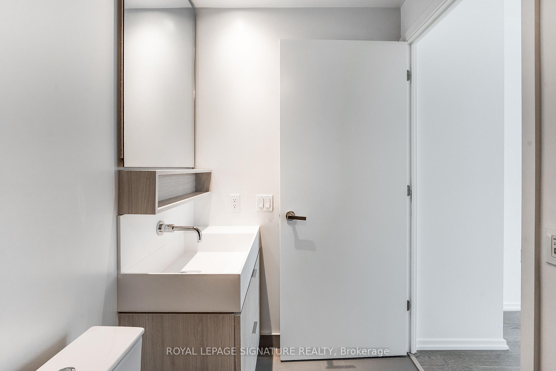 Photo 14 of Unit 1522, 8 Hillsdale Avenue E, Toronto, Mount Pleasant West — HOMEH