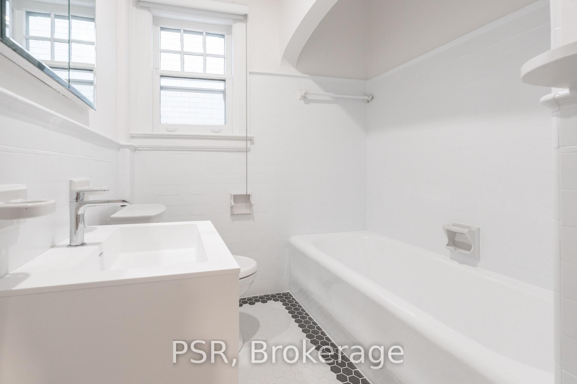Photo 13 of Unit 2nd & 3rd Floor, 25 Coulson Avenue, Toronto, Forest Hill South — HOMEH
