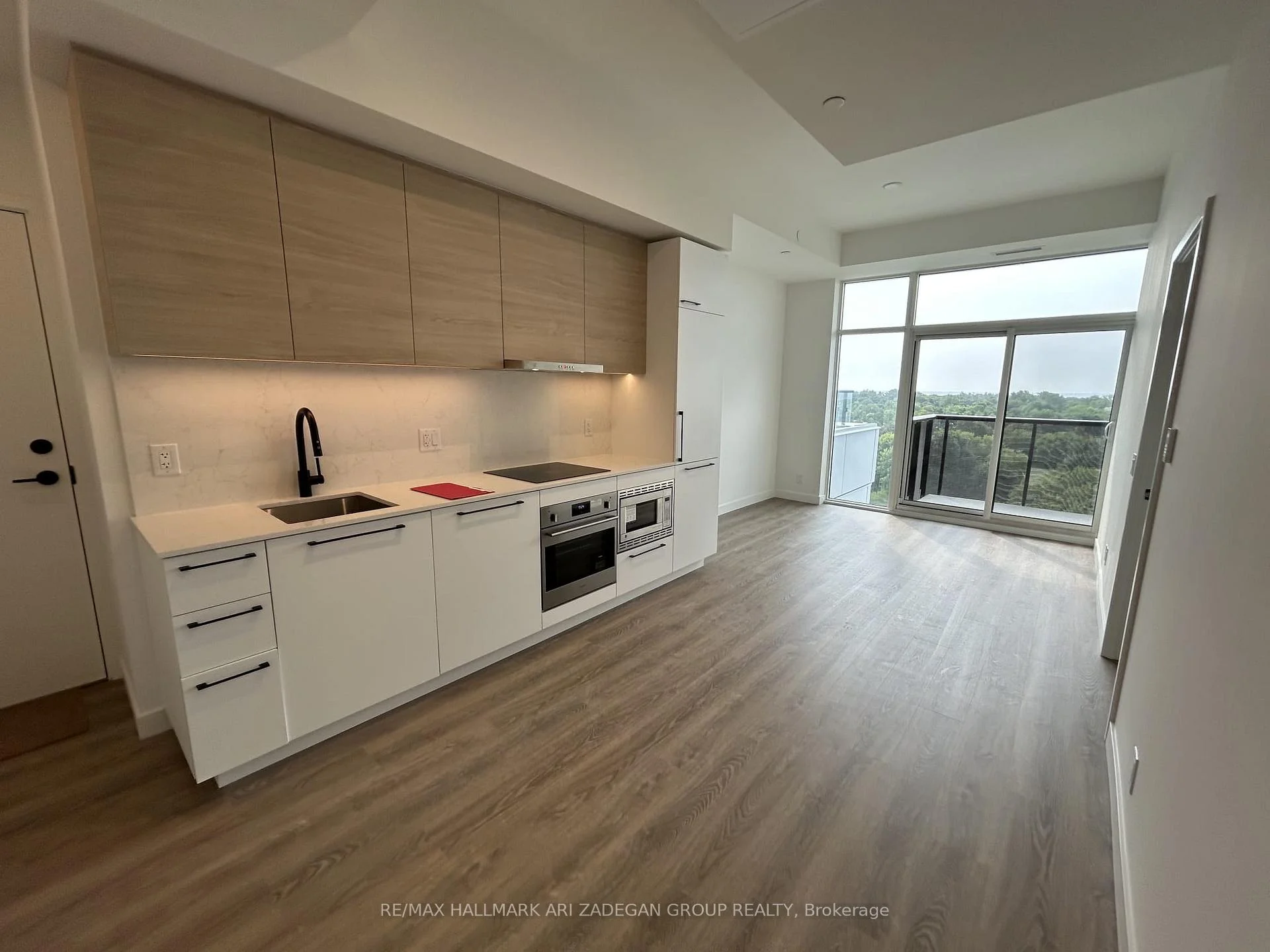 Photo 17 of Unit 806, 1050 Eastern Avenue E, Toronto, The Beaches — HOMEH
