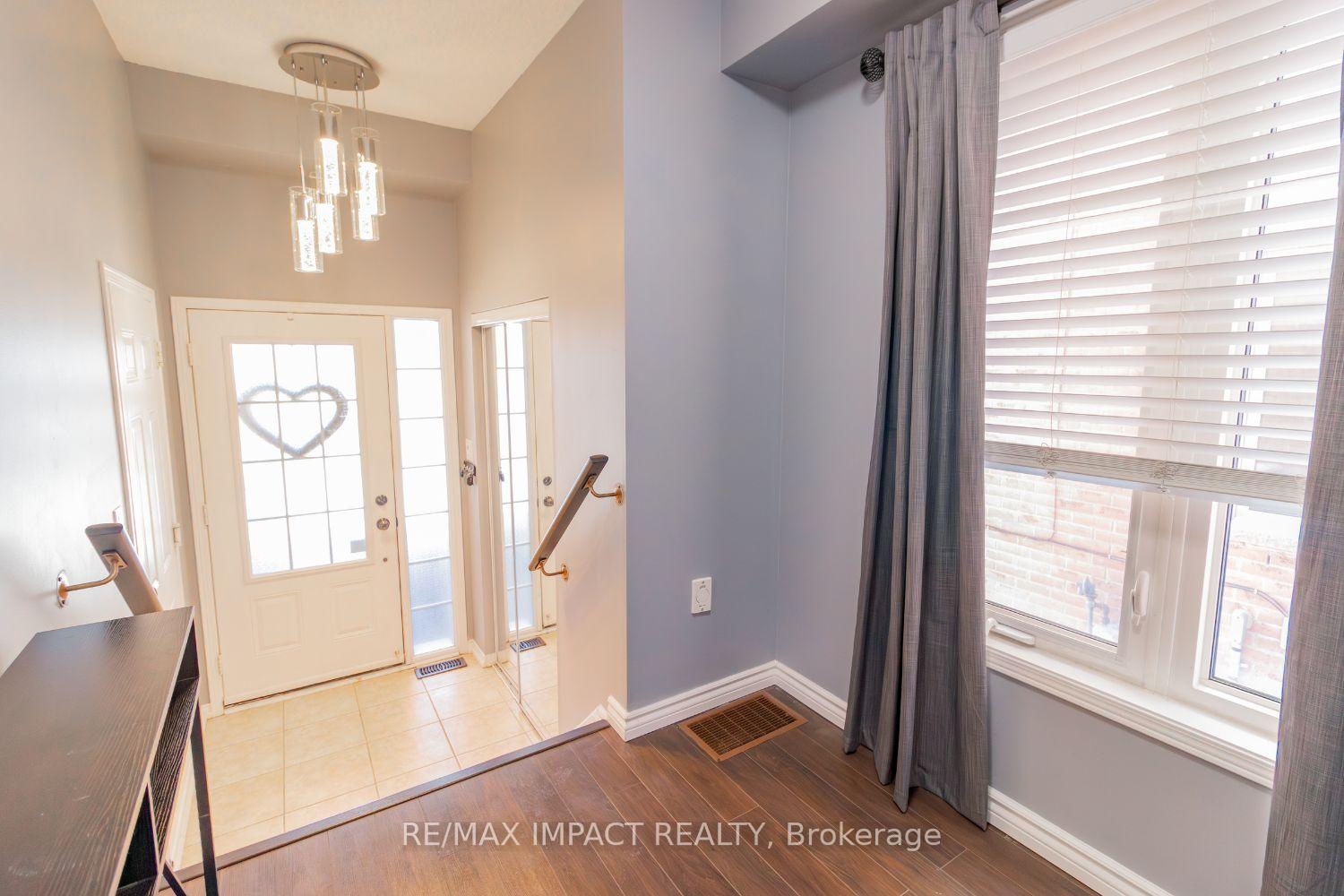Photo 3 of 19 Blunden Road, Ajax, Central East — HOMEH
